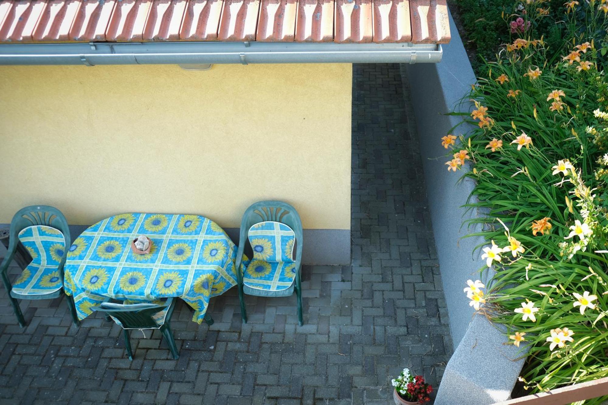 Panoráma Apartmanház Sárvár Exterior foto